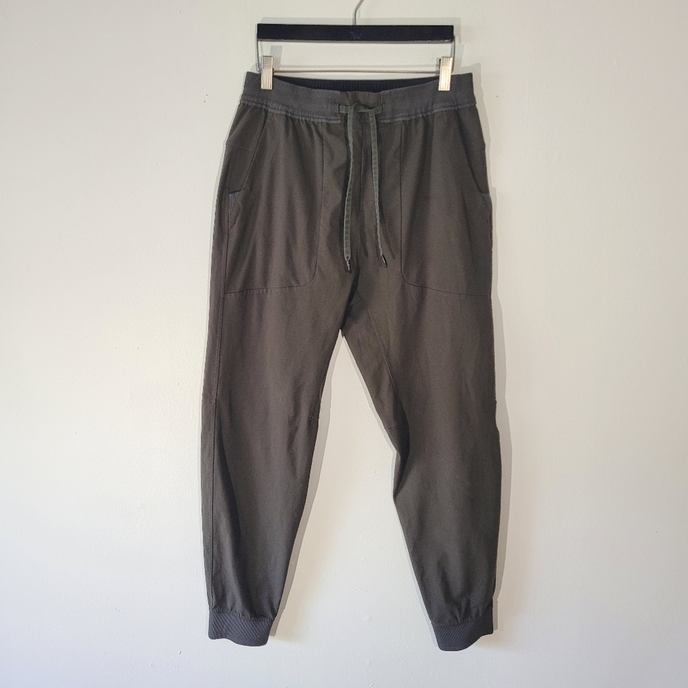 Lululemon ABC Jogger Medium Dark Olive Active Mens Casual Pant Warpstreme - Picture 2 of 12